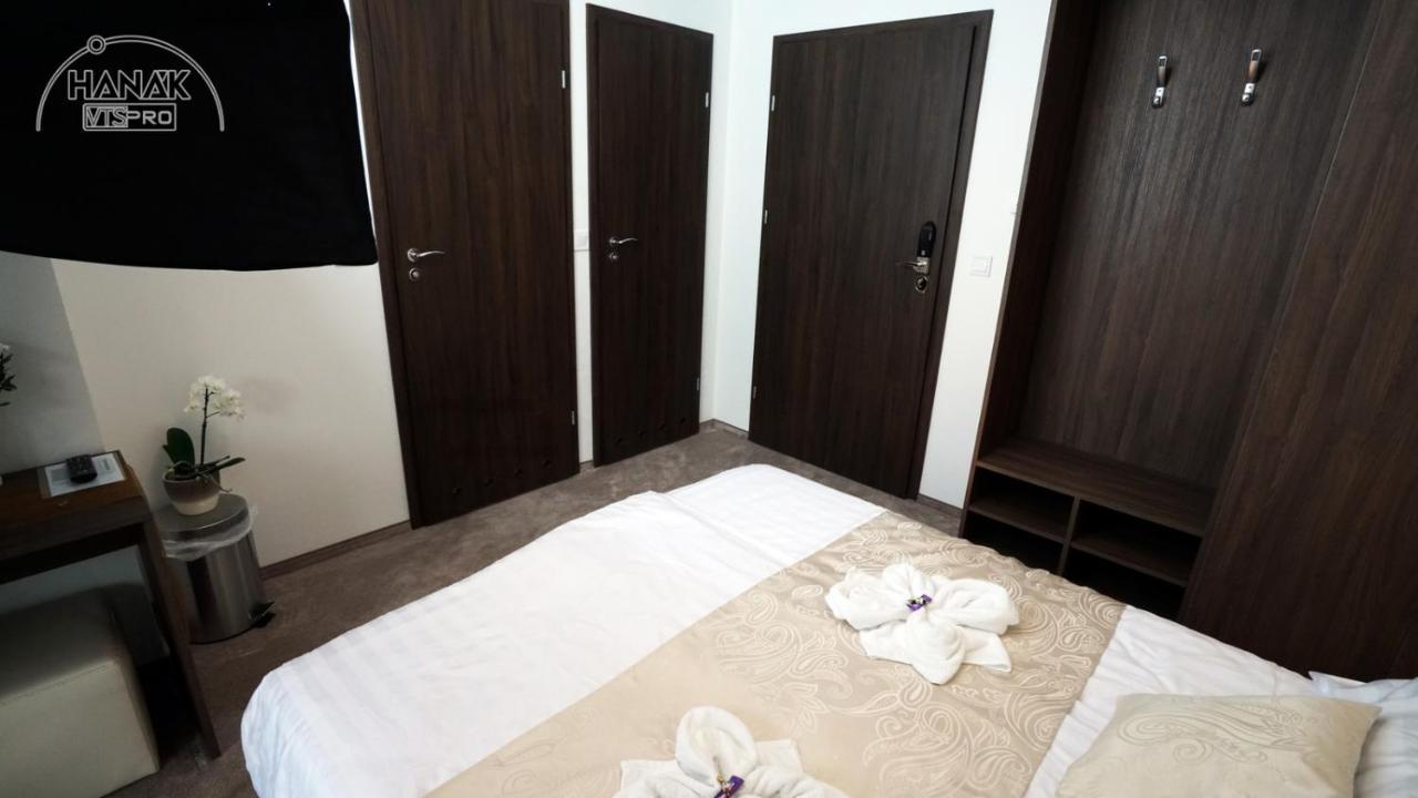 Hotel Irisz Nyíregyháza Dış mekan fotoğraf