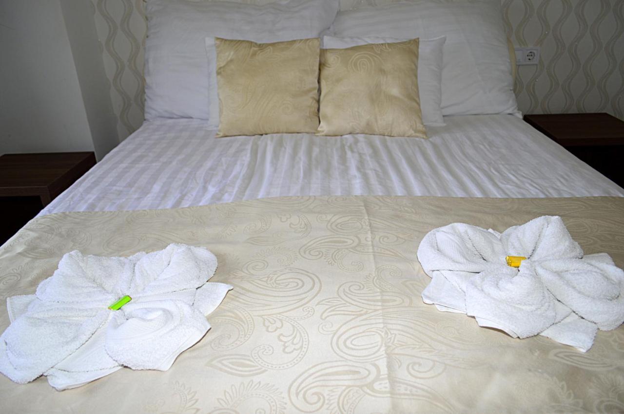 Hotel Irisz Nyíregyháza Dış mekan fotoğraf