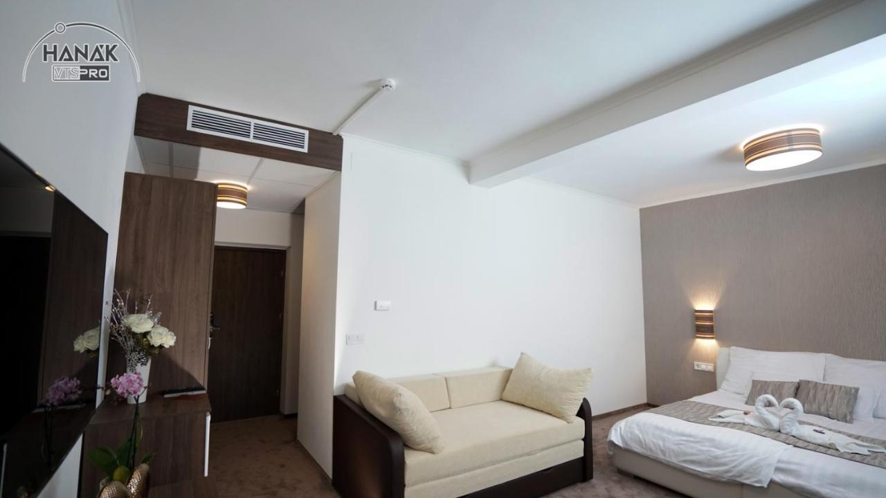 Hotel Irisz Nyíregyháza Dış mekan fotoğraf